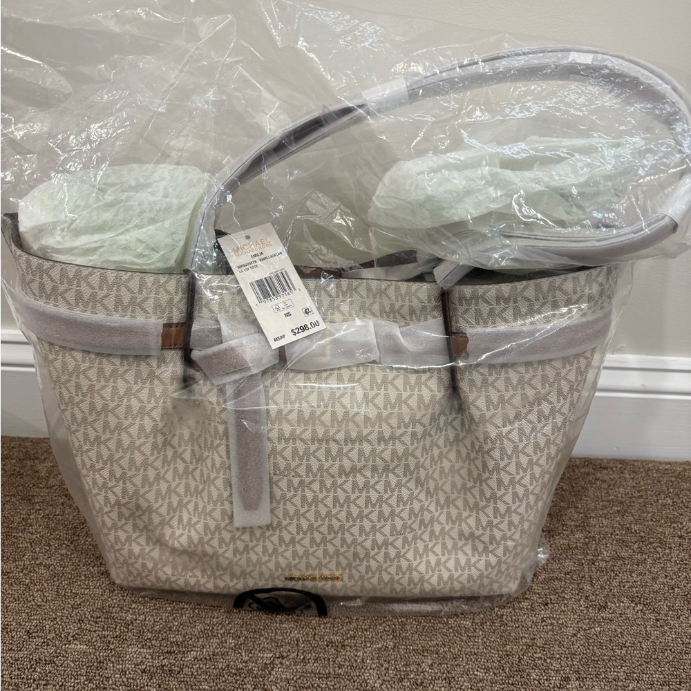 Michael Kors Emilia Large Center Zip Pocket Tote Bag, Purse, Vanilla/acorn - Picture 5 of 10